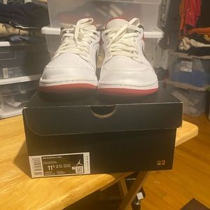 Air Jordan 1 Lows; Size 11.5